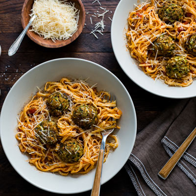 Zucchini-Balls and Linguine Marinara